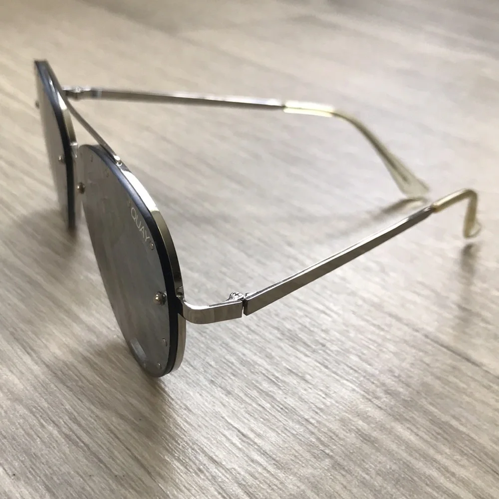 OFFERS WELCOMED - Quay Australia Roxanne Aviator Mirrored Sunglasses Lens Cat 3
